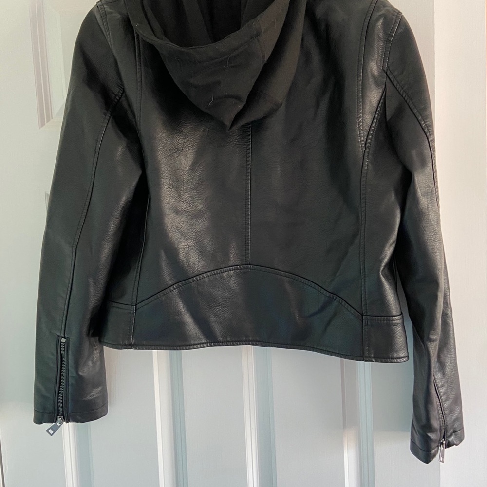 Leather jacket - Picture 3 of 4